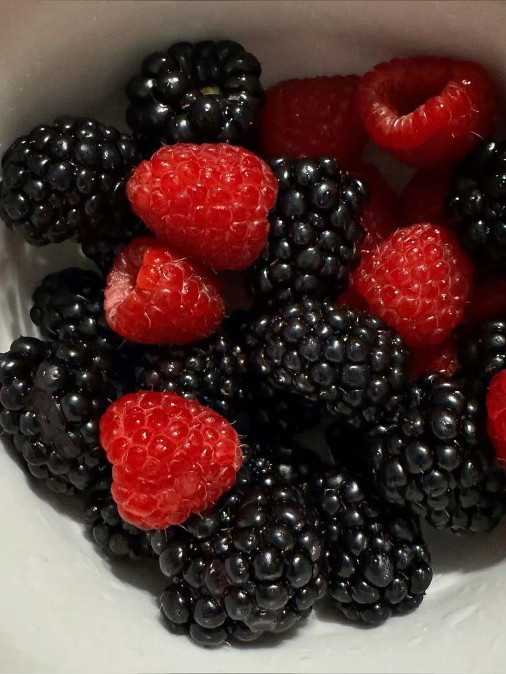 Garden's Gem: Mixed Berries Delight